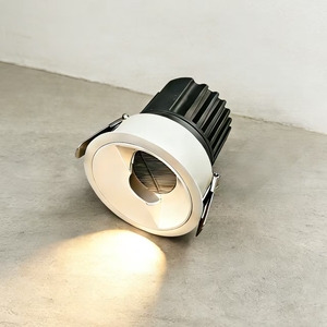 <span class=keywords><strong>Spot</strong></span> <span class=keywords><strong>LED</strong></span> moderne étanche IP44, température <span class=keywords><strong>de</strong></span> couleur réglable, respectueux <span class=keywords><strong>de</strong></span> l'environnement, certifié ROHS, utilisation en intérieur, chambre à coucher, <span class=keywords><strong>salle</strong></span> <span class=keywords><strong>de</strong></span> <span class=keywords><strong>bain</strong></span> - Product Image 1