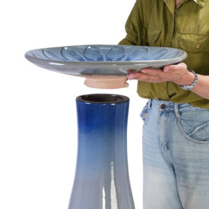 Bain d'oiseaux extérieur élégant en céramique de 17 pouces, léger, sur piédestal, émaillé, pour l'observation des oiseaux dans la cour - Product Image 3