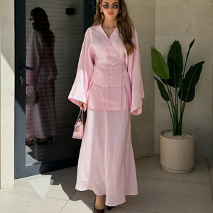 Set Estivo Leggero da Donna Musulmana Enyami Dubai Medio Oriente, 2 Pezzi, Vendita all'Ingrosso, Top a Maniche Lunghe e Gonna Lunga Abaya Modesta - Product Image 3