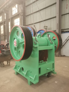 Frantoio a Mascelle di Alta Qualità per Frantumazione di Pietre e Rocce con Motore e Componenti Centrali - Product Image 5