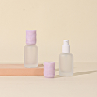 Botol Kosmetik Plastik Kosong Elegan dengan Logo Kustom untuk Kemasan Hand Sanitizer/Parfum 30ml 50ml