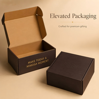 Boîte cadeau et d'expédition de luxe personnalisée en carton ondulé Kraft avec gaufrage, emballage écologique portable en papier