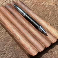 Chine marché de gros Agents vente chaude enseignant appréciation cadeau bureau tiroir organisateur Unique bureau avec porte-stylo en bois