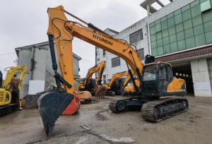 Excavadora Hyundai 220LC-9S Usada en Venta, 22 Toneladas, Hidráulica, Coreana, en Oferta - Product Image 5