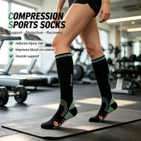 Chaussettes de compression OEM personnalisées en nylon pour athlètes, 15-20 mmHg, avec logo sur le revers, pour la course et le fitness