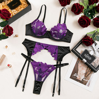 Ensemble de Lingerie Sexy Grande Taille en Maille Transparente Broderie Florale Soutien-Gorge à Armatures Porte-Jarretelles String Trois Pièces Vente en Gros Sous-vêtements Féminins