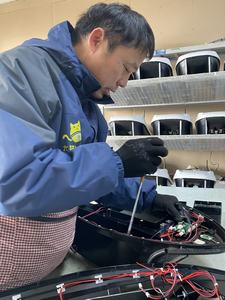 Barco de Isca Controlado Remotamente com Alcance de 500m, Com Dois Compartimentos (Descarga Inferior e Virada Traseira), Ideal para Pesca Profissional de Carpas - Product Image 6