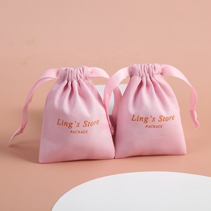 Sac à cordon en toile de coton rose personnalisé 9x12cm avec double ruban en gros-grain satiné, pochette à bijoux en toile - Product Image 3
