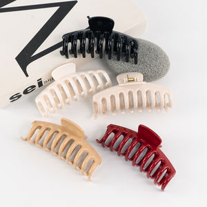 مشبك شعر مرن للنساء من السيليكون الناعم قابل للثني بشكل مخصص من YIYI Fashion، مشبك شعر على شكل قرش مقاس 10.5 سم، الأكثر مبيعاً، للبيع بالجملة - Product Image 2