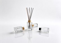 Flacon diffuseur en verre transparent carré de qualité supérieure, 45ml 50ml 80ml 100ml, conteneur vide pour parfum et huile aromatique pour la maison