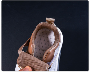 Chaussures LED pour enfants kaki et noires, baskets décontractées, chaussures lumineuses LED pour enfants, chaussures tendance pour la marche - Product Image 6