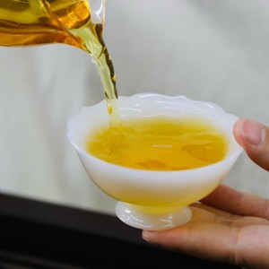 Té Negro de Yunnan Dianhong Sibao Aguja de Oro Pagoda Caracol Dorado Bola de Dragón Té Orgánico a Granel Nuevo 250g Ceremonia del Té - Product Image 4