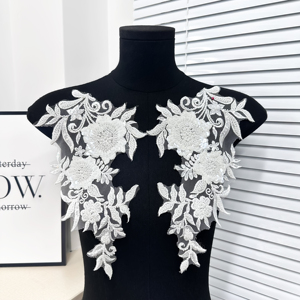 Aplique de Flores Bordado con Lentejuelas 3D, Aplique Decorativo Hecho a Mano con Cuentas Doradas <span class=keywords><strong>para</strong></span> <span class=keywords><strong>Vestidos</strong></span> de Novia y Accesorios <span class=keywords><strong>para</strong></span> Sombreros - Product Image 3