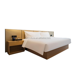 Ensemble de chambre d'hôtel commercial : Cadre de lit double en bois avec tête de lit intégrée pour projets hôteliers économiques - Product Image 3