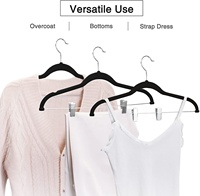 2024 Cintres de pantalons en velours floqués antidérapants avec clips en métal pour vêtements