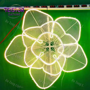Lampes LED d'extérieur IP65 en forme de sculpture florale pour la décoration des places publiques, des parcs et de Noël - Product Image 6