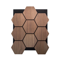 Panneaux muraux hexagonaux perforés en MDF, panneaux muraux décoratifs intérieurs en bois