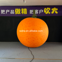 Modèle de tranche d'orange géante gonflable, ballon publicitaire personnalisé en forme de fruit des agrumes pour la promotion de bars à jus et les événements.