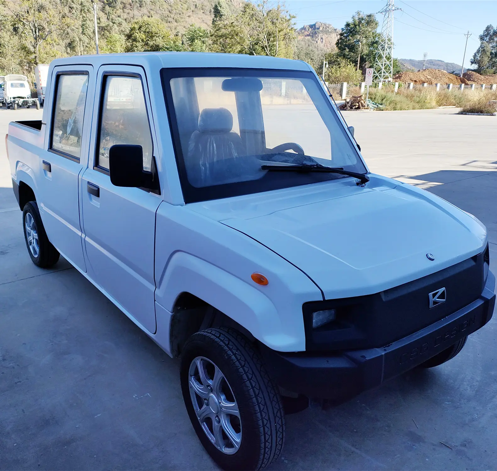 Factory cheap price 4 wheel 4 seats electric pickup passenger truck cars lithium battery utility mini electric truck
