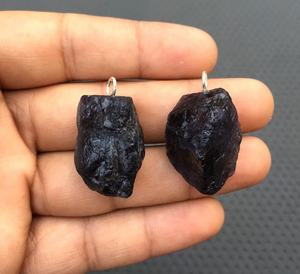 อัญมณีธรรมชาติสีฟ้า iolite จี้หยาบแบบไม่ผ่านการบำบัด92.5นำโชคเงินสเตอร์ลิง2ชิ้นเครื่องประดับผู้หญิงขายส่ง - Product Image 1