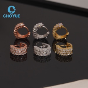 ต่างหูเพชรโมอิสซาไนต์ทรงห่วงแบบ Iced Out ผ่านการทดสอบเพชร เครื่องประดับเงินแท้ 925 VVS สำหรับผู้หญิงและผู้ชาย - Product Image 3