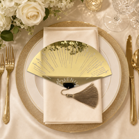 Menu de mariage de luxe en acrylique en forme d'éventail, carte de menu en acrylique doré avec pompon pour la décoration de table de mariage, réception de banquet