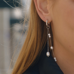 Pendientes de acero inoxidable con borlas de perlas y perlas irregulares para uso diario - Product Image 3