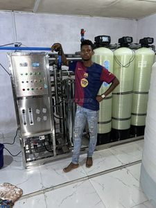 Machine semi-automatique pour le traitement de l'eau du Rio <span class=keywords><strong>Quero</strong></span> de 250 E à 500 L/H, 2000 L/H, pour l'emballage de bouteilles et de sachets, capacité de 2000 litres par heure - Product Image 3