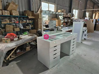 Miroir de Coiffeuse Lumineux Moderne Pas Cher en Gros avec Rangement pour Maquilleuse, Idéal pour Chambre d'Hôtel, 1 Pièce en Bois de Chêne