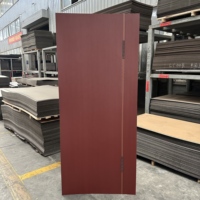 Porte battante à double panneau moulée en MDF HDF moderne de haute qualité peau d'apprêt blanche insonorisée pour hôtels et chambres à coucher