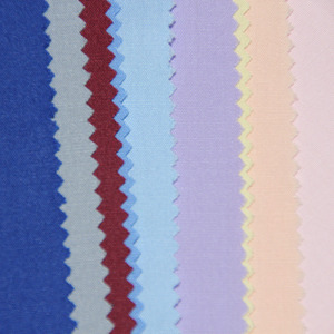 Tessuto Popeline Stampato Esagonale in Poliestere 100% 48*150D 110/80 Spun Ripstop Herringbone per Fodere di Thobe e T-shirt - Product Image 1