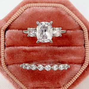 Anello Impilabile a Quattro Punte a Forma di Stella per Donne, Gioielli Scintillanti alla Moda, Vendita all'Ingrosso - Product Image 3