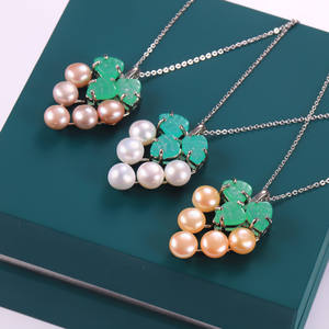 Collar con Colgante de Perlas de Agua Dulce Personalizado para Mujer con Cadena de Clavícula, Joyería de Platino y Oro, Selección en Vivo - Product Image 1