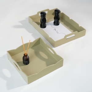 Elegante bandeja de servir de laca artesanal Minh Giang con acabado artístico para decoración del hogar y exhibición profesional de alimentos. - Product Image 2