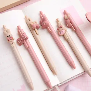 Hot Selling niedlichen Cartoon Bär Fox niedlichen Mädchen Design einziehbaren Gel Tinte Stift rosa niedlichen Gel Stift mit benutzer definierten Logo