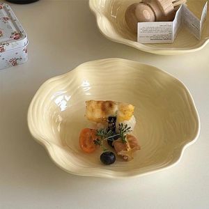 Assiette en céramique jaune irrégulière, couleur unie, passe au lave-vaisselle, pour salade de fruits, pâtes, légumes, usage domestique, cadeau personnel - Product Image 1