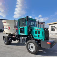 Bétonnière hydraulique fiable de 6000 L 4x4 avec alimentation automatique en eau pour projets de construction hors route