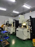 Máquina de electroerosión por chispa de Taiwán, precisión de descarga eléctrica CNC de 0.002mm para fabricación de troqueles de moldes, automatización de perforación de agujeros pequeños Industrial