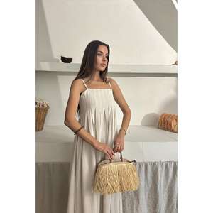 Robe en lin beige plissée à bretelles, sur mesure du XS au 6XL, élégante et discrète pour le bureau, les soirées, les tenues décontractées de tous les jours, avec volants. - Product Image 3