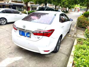 Toyota Corolla 1.2T GL-i automatique turbocompressée 5 places, conduite à gauche, voiture d'occasion abordable, 2017 - Product Image 3