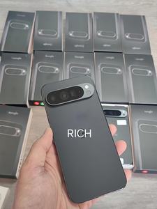 Smartphone débloqué Google Pixel 9 Pro 5G avec écran OLED 6,3 pouces 120 Hz, processeur Tensor G4, 16 Go de RAM, appareil photo 50 MP, IP68 - Product Image 3