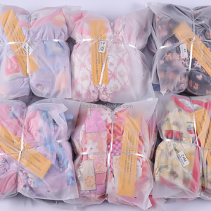 Vente en gros de pyjamas en bambou Whatnot RTS, modèles et styles variés, lot de pyjamas pour bébé, imprimé de personnages aléatoires, vêtements de nuit pour tout-petits, boîte mystère - Product Image 1