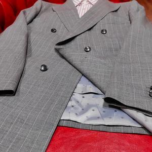 <span class=keywords><strong>Abito</strong></span> da Lavoro in Lana Grigio Chiaro a Righe Personalizzato, Monopetto/Doppio Petto, Su Misura Italiano, Mezza Tela Traspirante, ODM, Produzione in Serie, Personalizzabile - Product Image 2