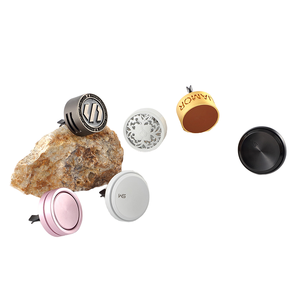 น้ำหอมคลิปติดช่องแอร์รถยนต์หรูหราสไตล์ที่กำหนดเองเจลน้ำหอมปรับอากาศวัสดุโลหะผสมผลิตในประเทศจีนรวมถึงกล่องเติม - Product Image 2