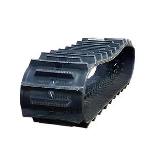 Kubota World — rails en caoutchouc personnalisés, 500x90x56, 1 pièce, équipement agricole sur piste, avec zoom - Product Image 5