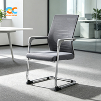 Chaise de bureau et d'accueil ergonomique à dossier haut, avec cadre chromé, assise rembourrée, soutien lombaire et base à patins, en maille grise, pour la vente en gros mondiale