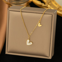 Collar de Acero Inoxidable con Baño de Oro de 18k PVD, Hipoalergénico, con Diseño de Concha, Corazón, Mariposa y Números Romanos, Marca MW