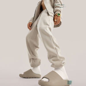 กางเกงวอร์มผู้ชายผ้าฝ้ายสั่งทำขายส่ง กางเกงลำลองเอวยางยืด ใส่สบายทุกวัน เย็บอย่างดี มีกระเป๋า พร้อมโลโก้ - Product Image 1