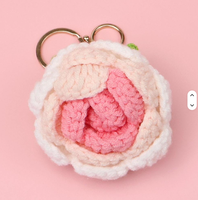 Porte-clés en peluche mignon avec un grand motif de rose, jouet en crochet amigurumi écologique fait main pour accessoires de sac à main