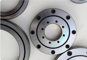 Высокоточный поперечный подшипник поворотного ролика CRBE09025A 09025B 09025C RU148 G/X, на складе - Product Image 2